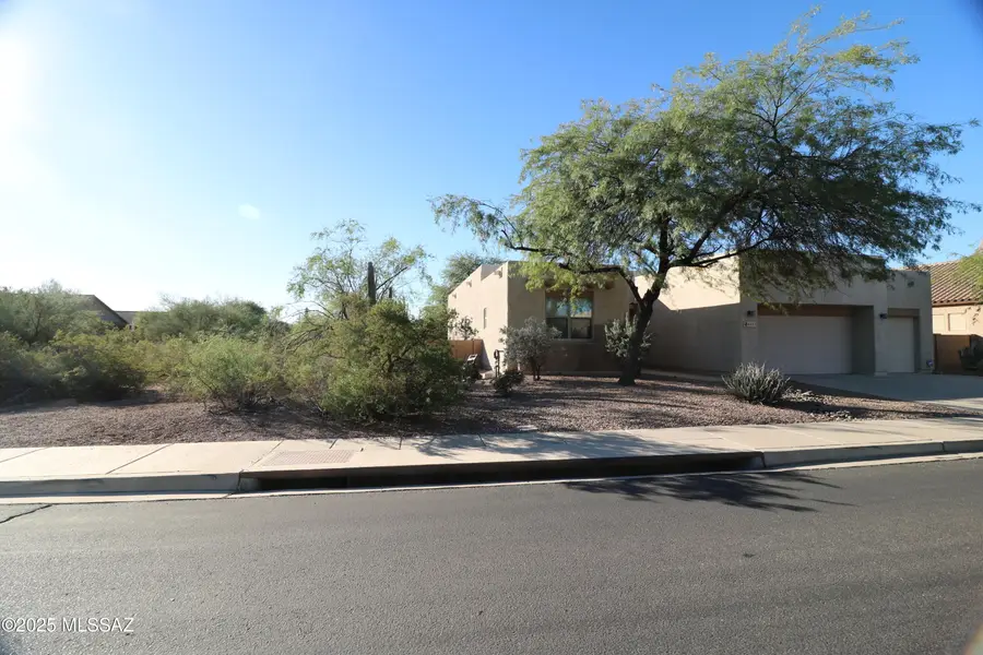 8222 N Sombrero Point Drive, Tucson, AZ 85743 - Image #3