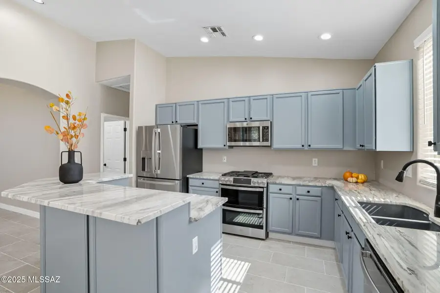 282 W Brinkley Springs Drive, Oro Valley, AZ 85755 - Image #2