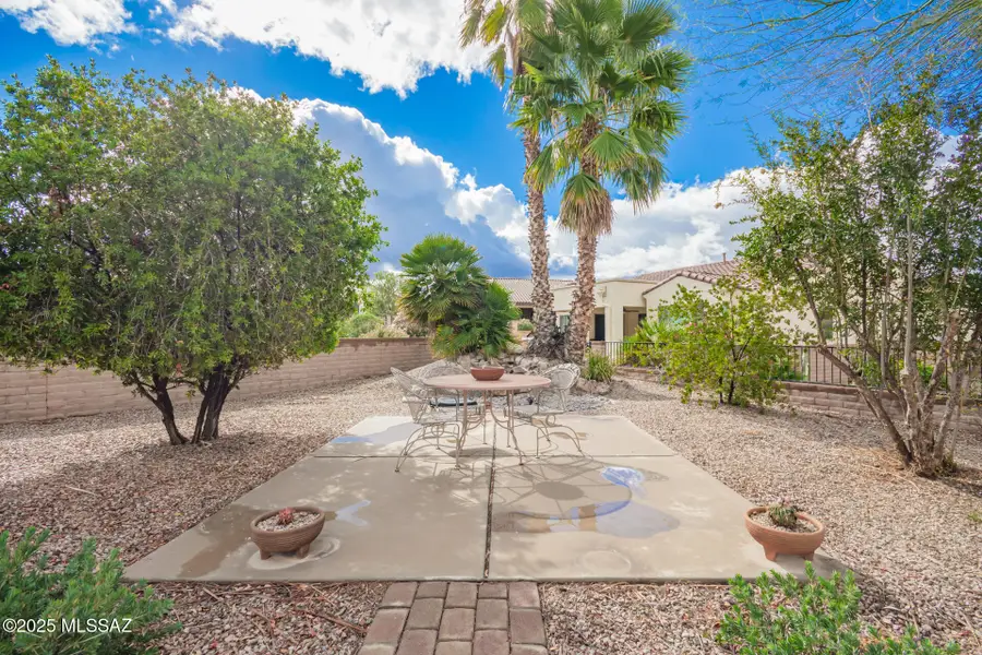 537 N Keyes Road, Green Valley, AZ 85614 - Image #2