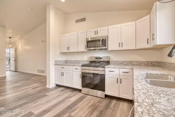 2113 N Jacana Loop, Tucson, AZ 85745