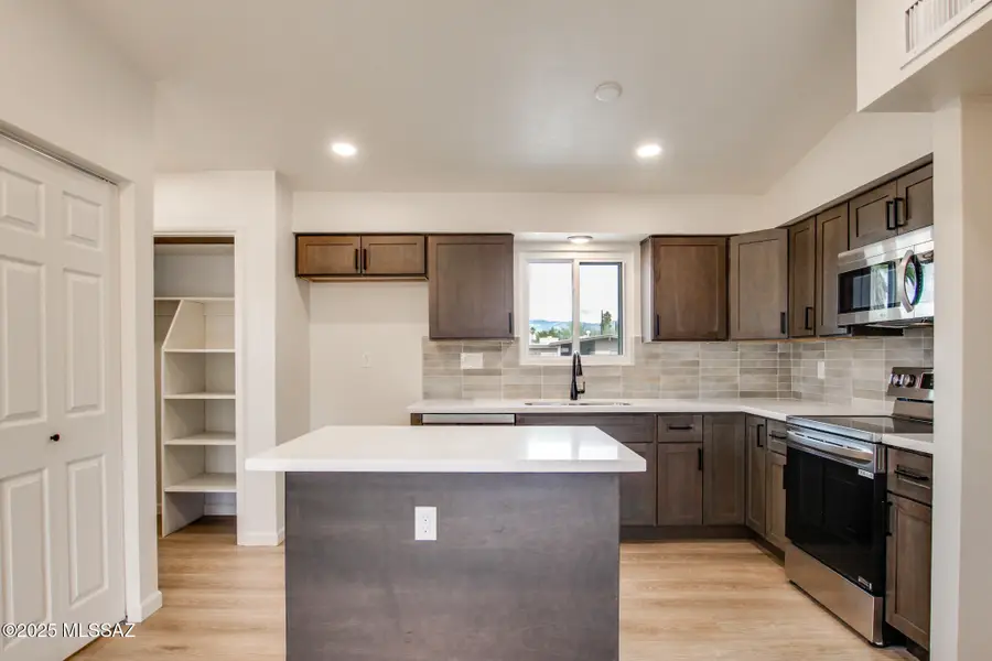 9054 E 25th Street, Tucson, AZ 85710 - Image #3