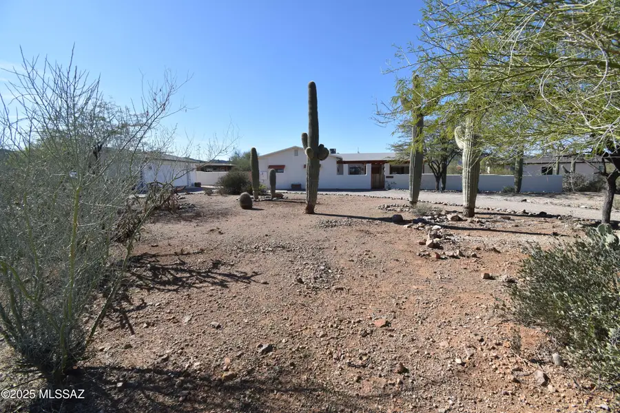 3705 W Ironwood Hills Drive, Tucson, AZ 85745 - Image #2