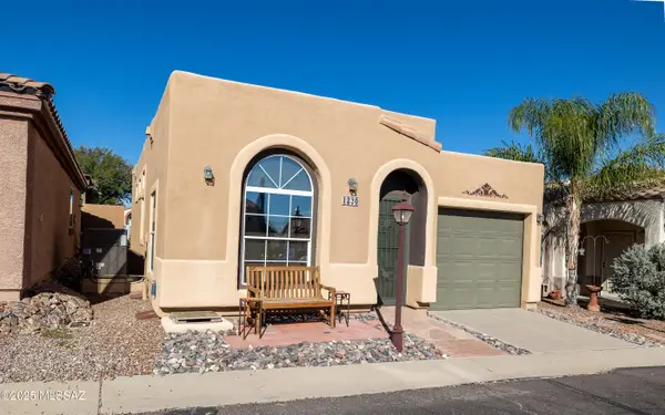 1230 W Calle De Sotelo, Sahuarita, AZ 85629