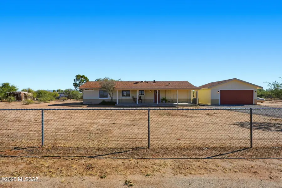 12402 N Luckett Road, Marana, AZ 85653 - Image #2