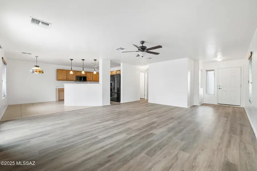 519 W Cedar Chase Drive, Green Valley, AZ 85614 - Image #2