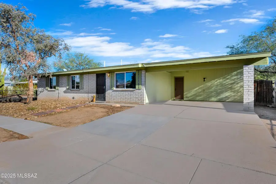 7410 N Patriot Drive, Tucson, AZ 85741 - Image #2