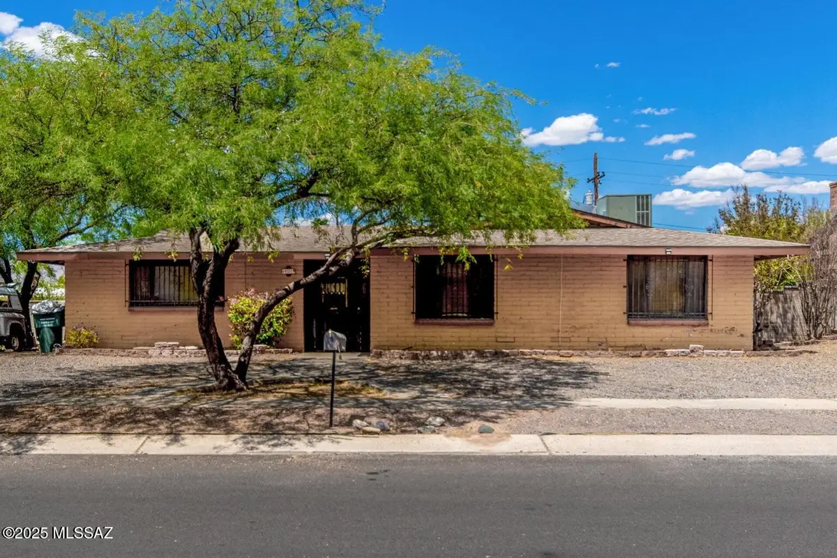 9331 E Magdalena Road, Tucson, AZ 85710 - Image #1