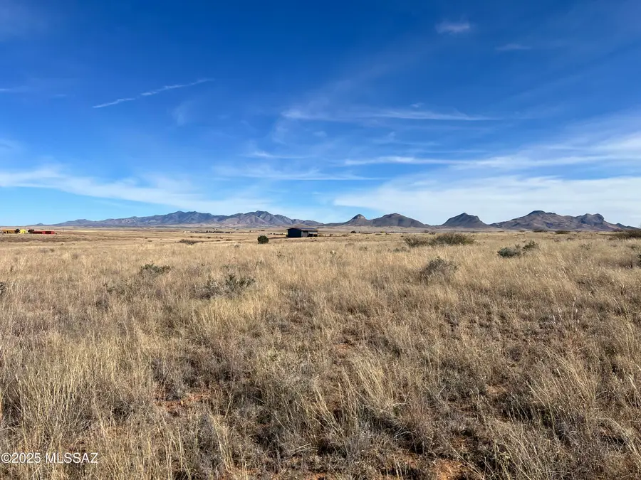 00 Red Man, Elgin, AZ 85611 - Image #2