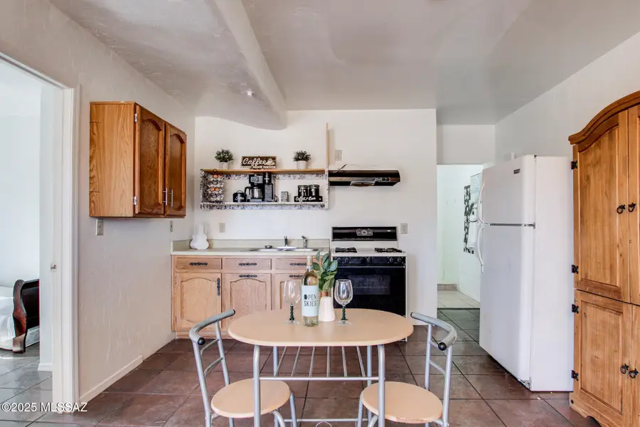 2502 S Park Avenue, Tucson, AZ 85713 - Image #3