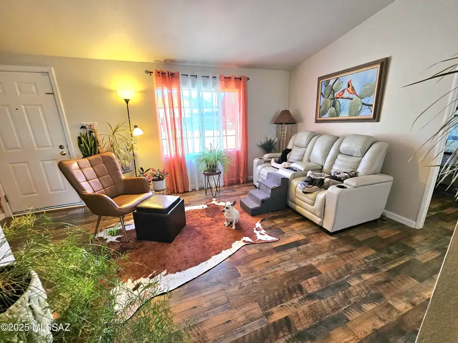 284 N Warren, Benson, AZ 85602 - #2