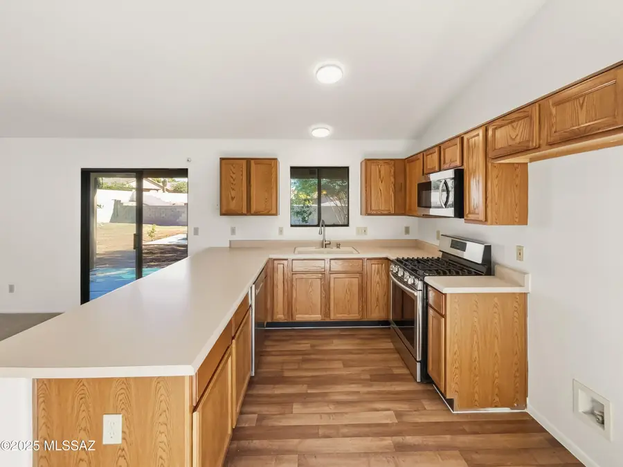 9330 E Lochnay Lane, Tucson, AZ 85747 - Image #2