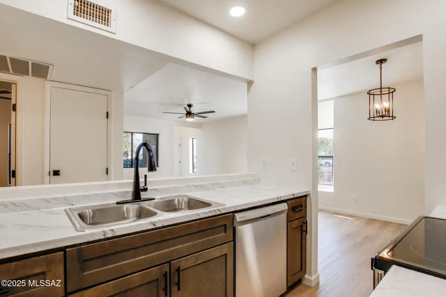 8080 E Speedway Boulevard #607, Tucson, AZ 85710 - Image #2