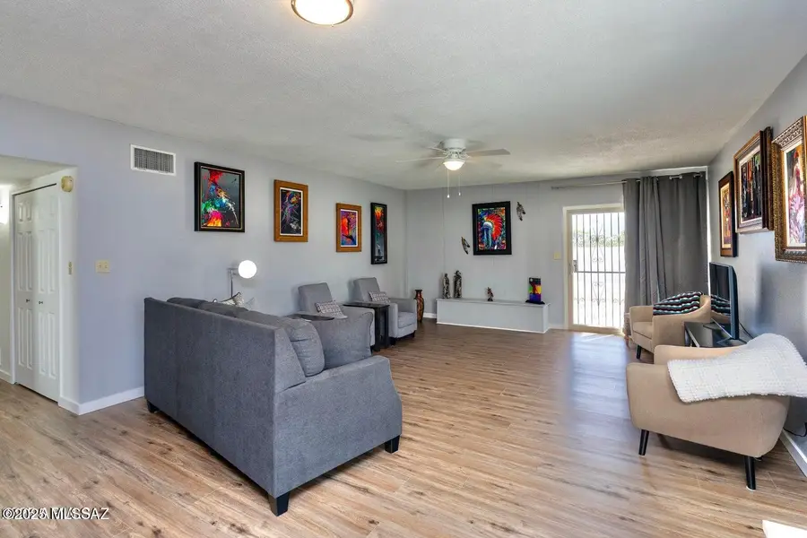 984 E Carmelita Drive, Sierra Vista, AZ 85635 - Image #2