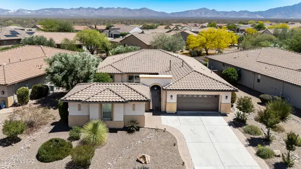 700 N Pebbles Ridge, Green Valley, AZ 85614