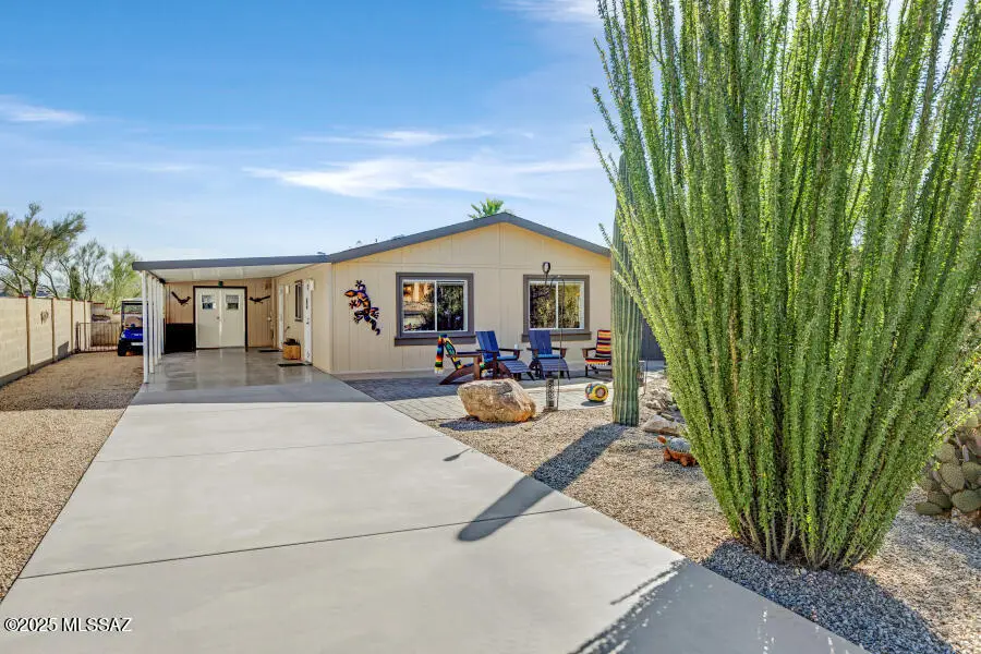 2051 S Doubletree Lane, Tucson, AZ 85713 - Image #1