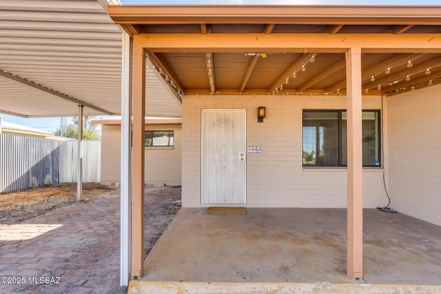 1002 E Simmons Street, Tucson, AZ 85719 - Image #3