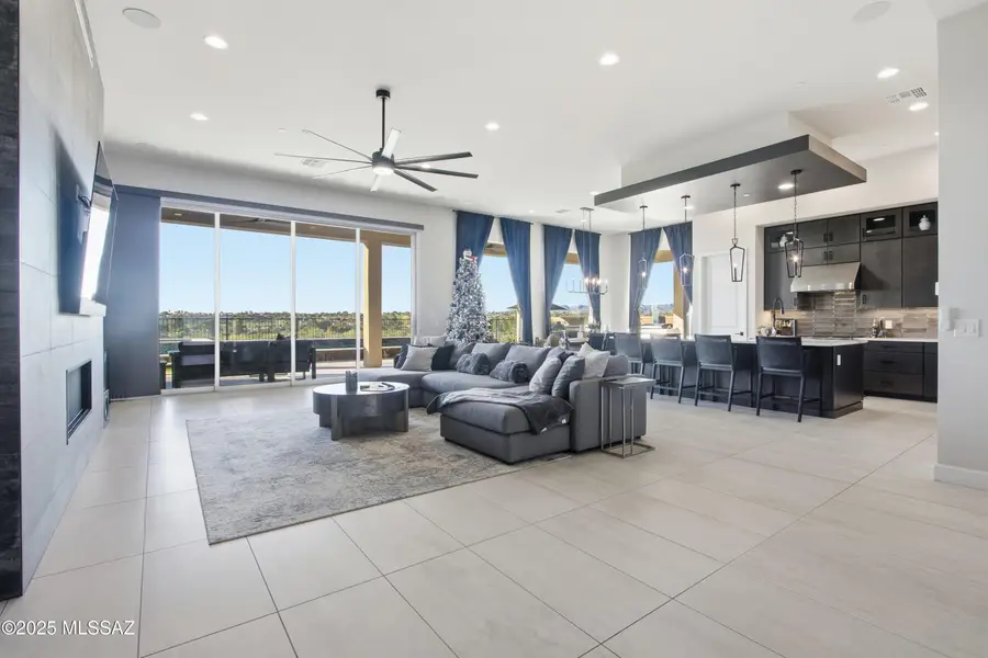 2140 W Sonoran Hill Court, Tucson, AZ 85742 - Image #2