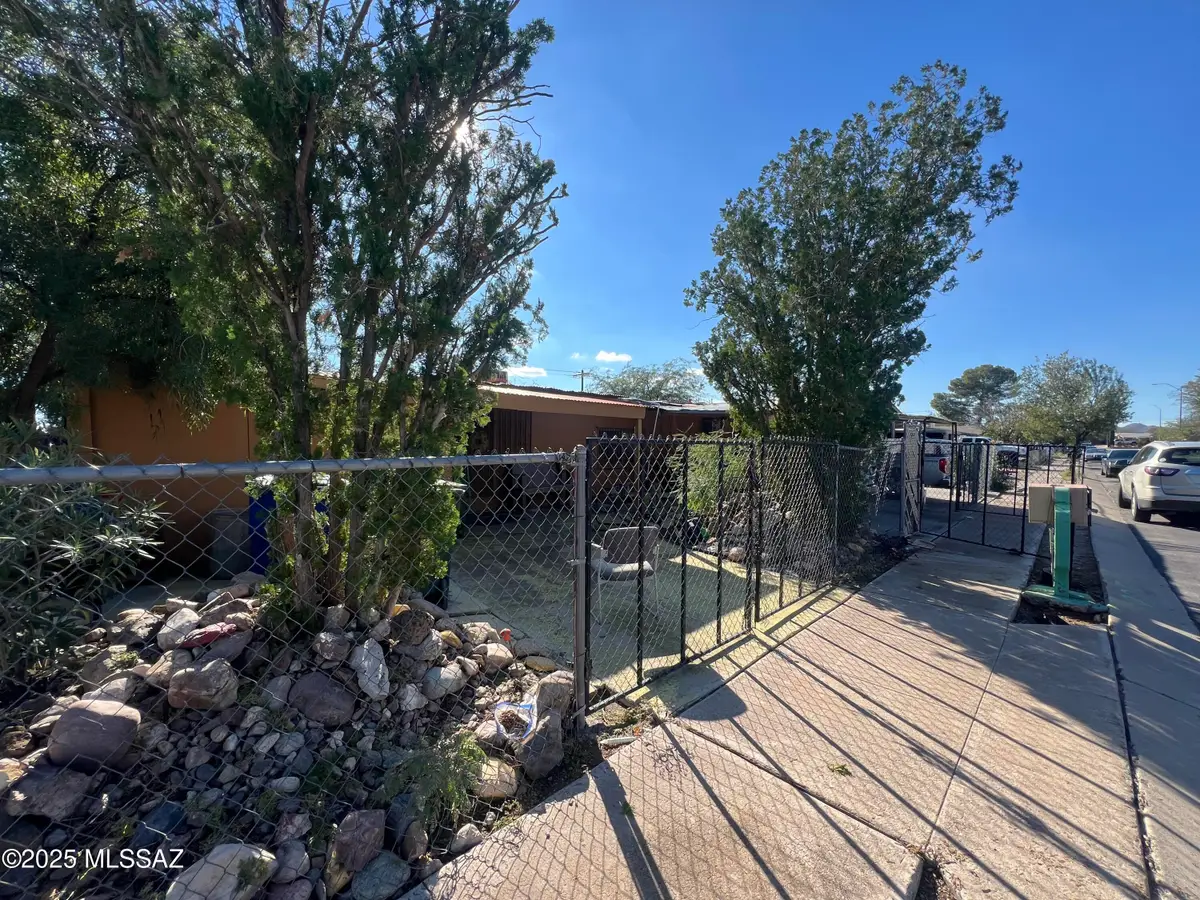 825 W Oahu, Tucson, AZ 85756 - Image #1