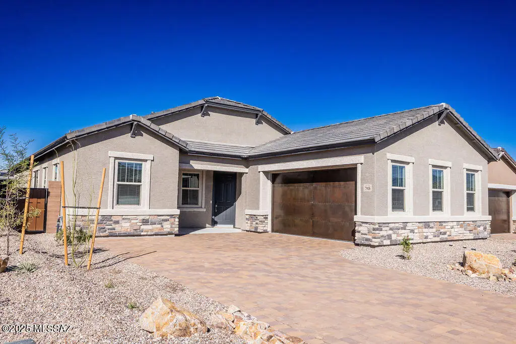 7916 S Orions Belt Drive, Tucson, AZ 85747 - Image #1