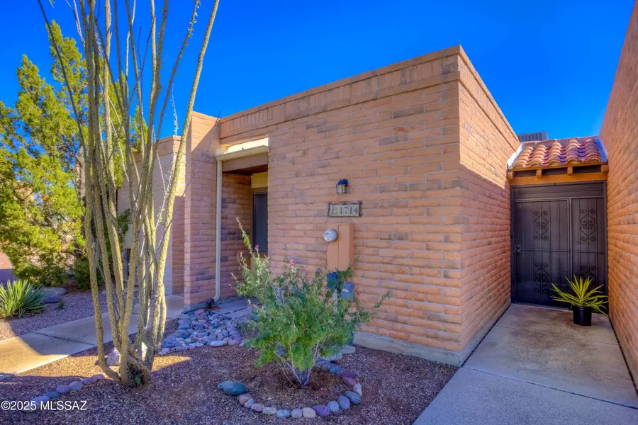 1714 W Dalehaven Circle, Tucson, AZ 85704 - Image #2