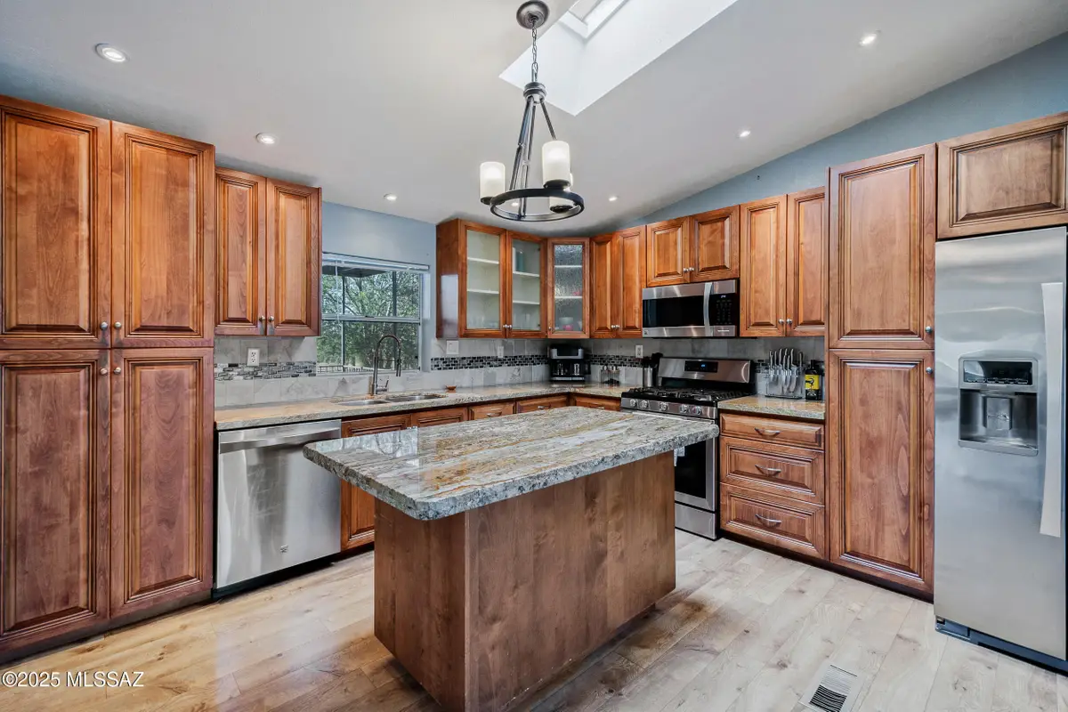 7010 N Hot Desert, Tucson, AZ 85743 - Image #1