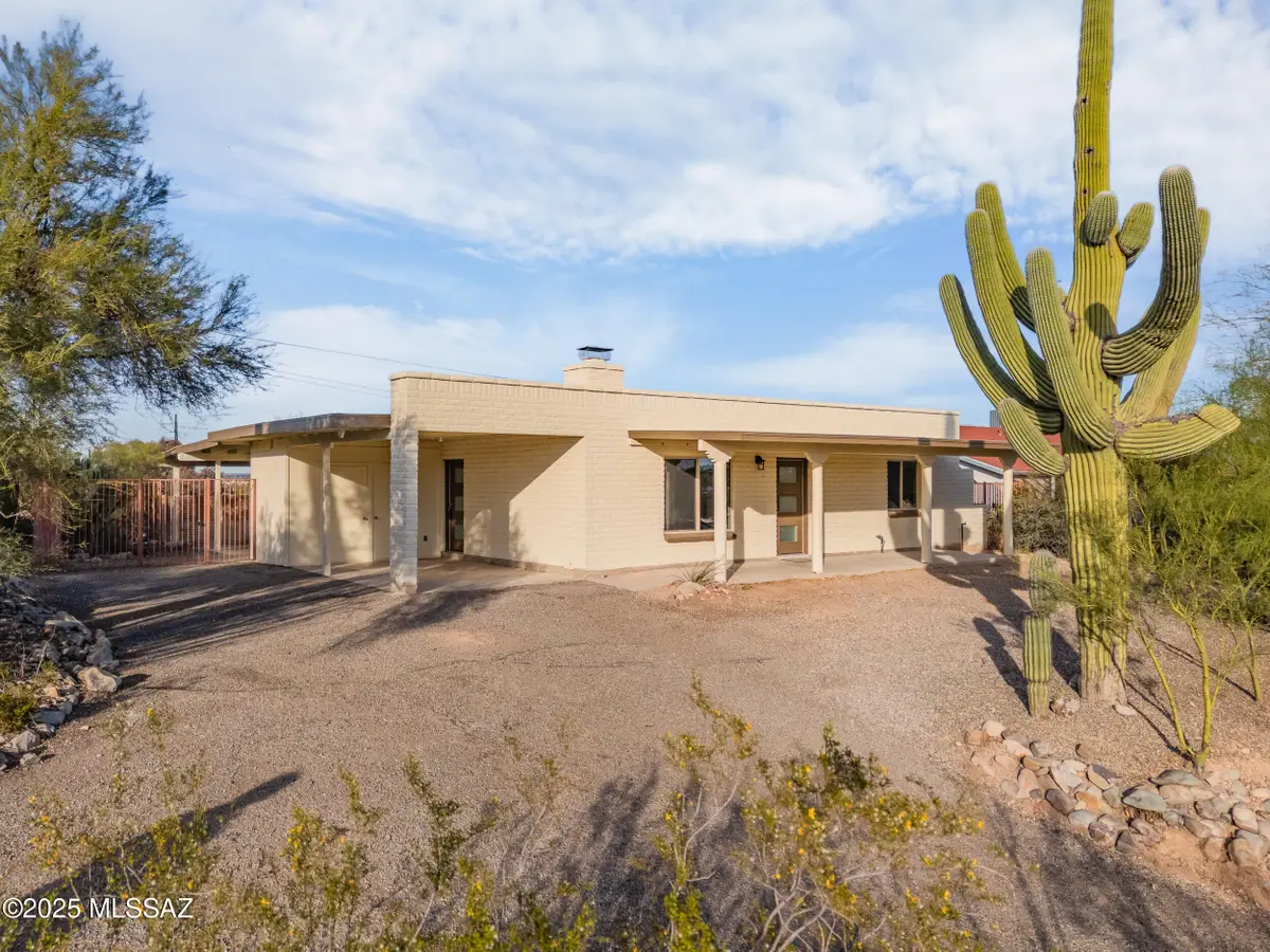 2160 W Ironwood Ridge Drive, Tucson, AZ 85745 - Image #1