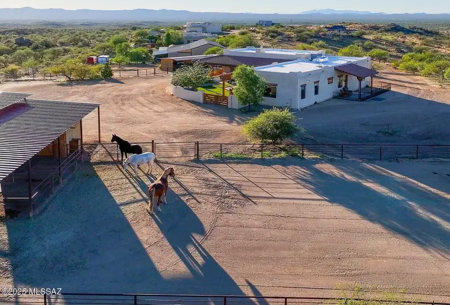 401 N Bully Hill Court, Oracle, AZ 85623 - Image #3