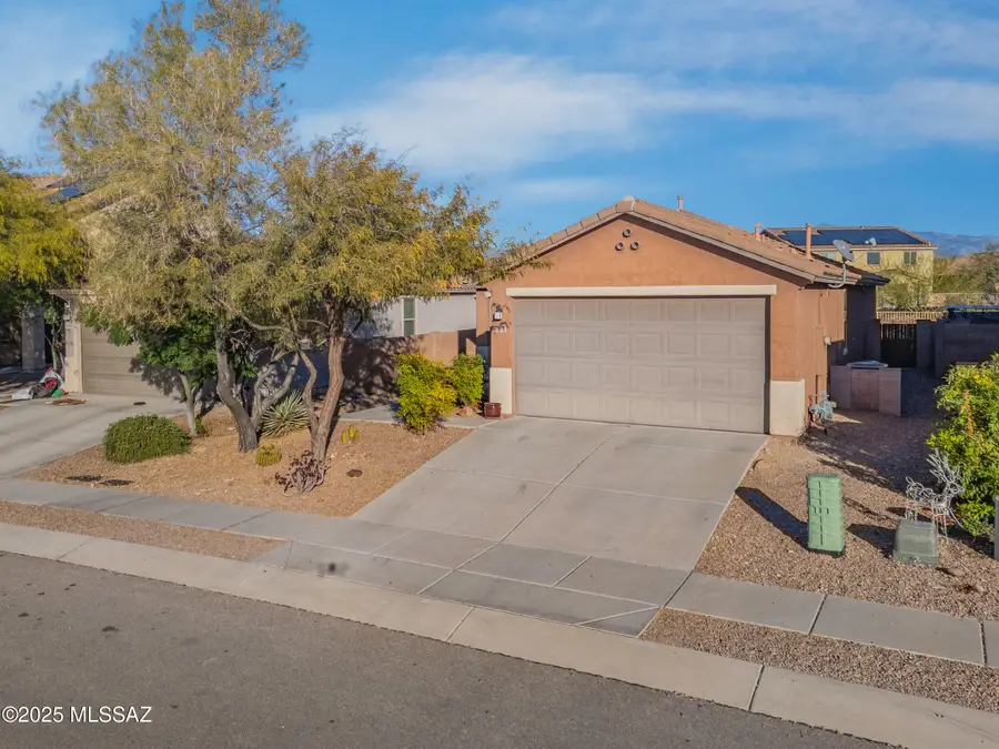 9469 S Crowley Brothers Drive, Tucson, AZ 85747 - Image #2