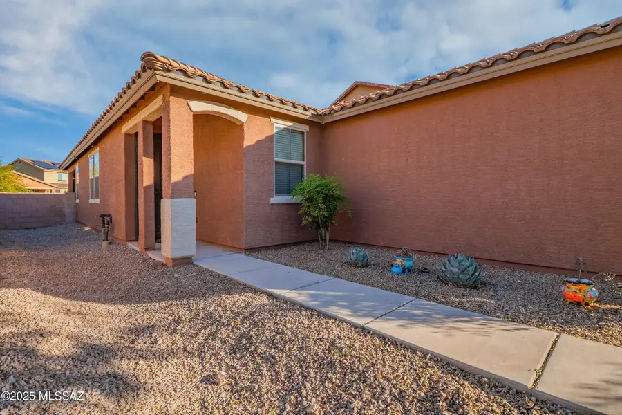 9469 S Crowley Brothers Drive, Tucson, AZ 85747 - Image #3