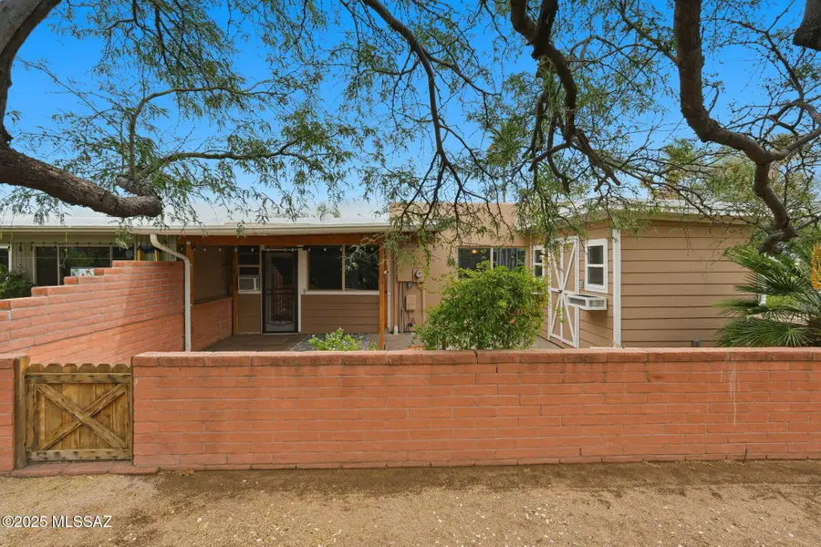 301 N Paseo De Los Conquistadores, Green Valley, AZ 85614 - Image #2