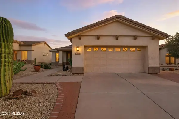 4751 S Longmore Drive, Green Valley, AZ 85622