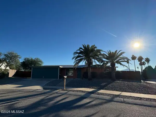 7836 N Soledad Avenue, Tucson, AZ 85741