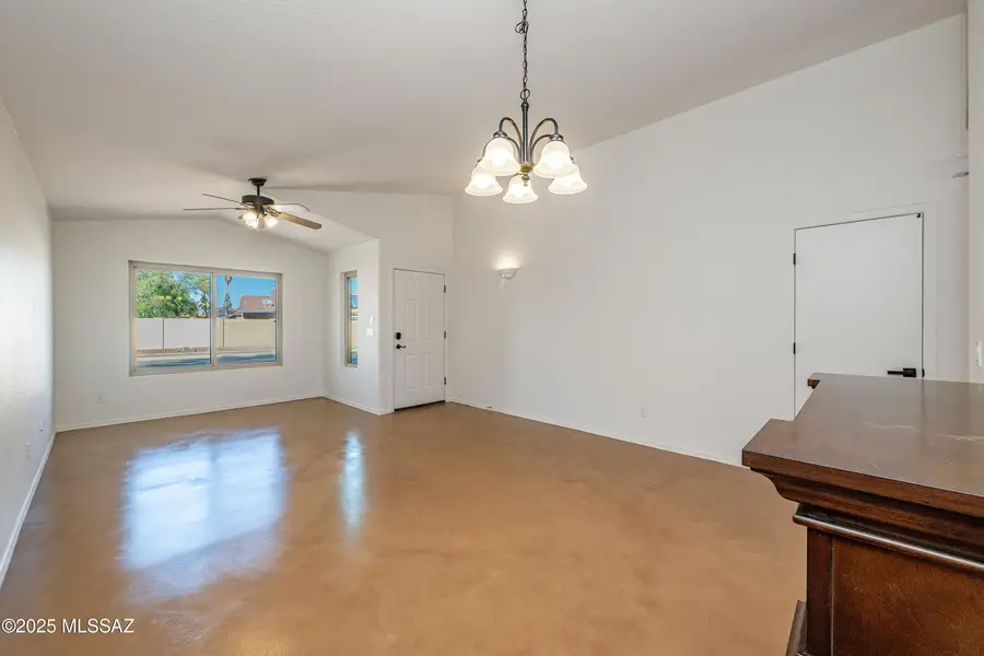 7023 W Sauceda Drive, Tucson, AZ 85743 - Image #2