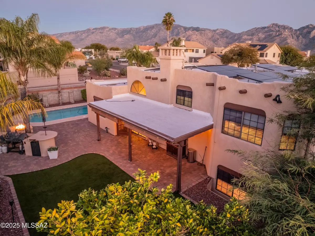 12831 N Meadview Way, Oro Valley, AZ 85755 - Image #1