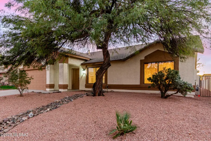 8070 S New Abbey Drive, Tucson, AZ 85747 - Image #2