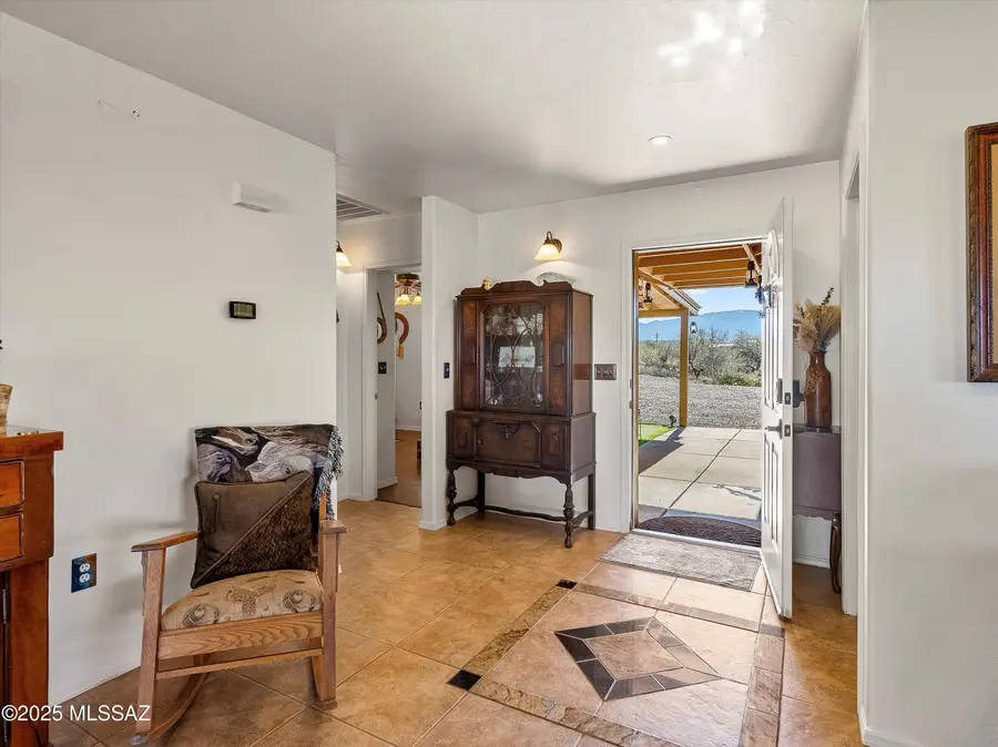 705 N Cliket Drive, Oracle, AZ 85623 - Image #2