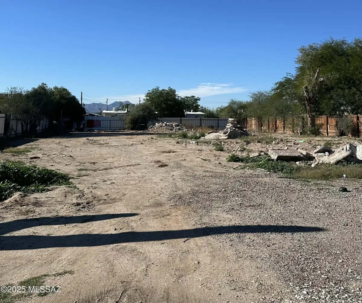 3309 N Tyndall, Tucson, AZ 85719 - Image #1