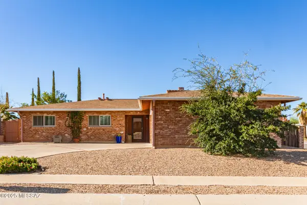 971 N Larry Place, Tucson, AZ 85710