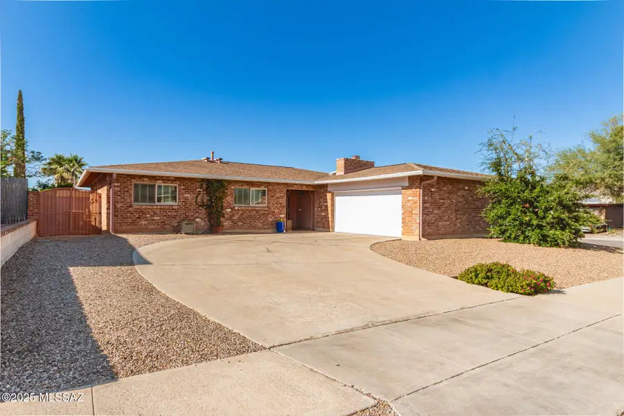 971 N Larry Place, Tucson, AZ 85710 - Image #3