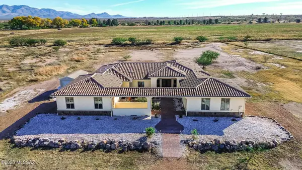 10185 S Bailando Rio, Hereford, AZ 85615