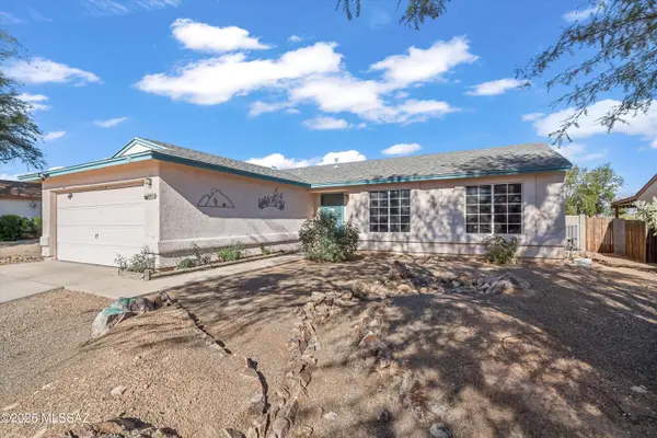8895 E Desert Aire Street, Tucson, AZ 85730