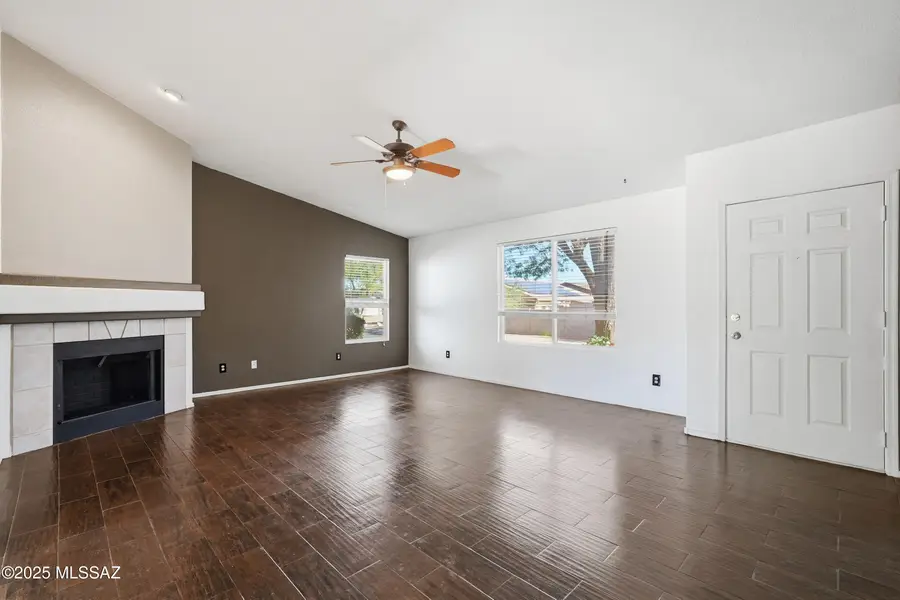 8667 N Golden Moon Way, Tucson, AZ 85743 - Image #2