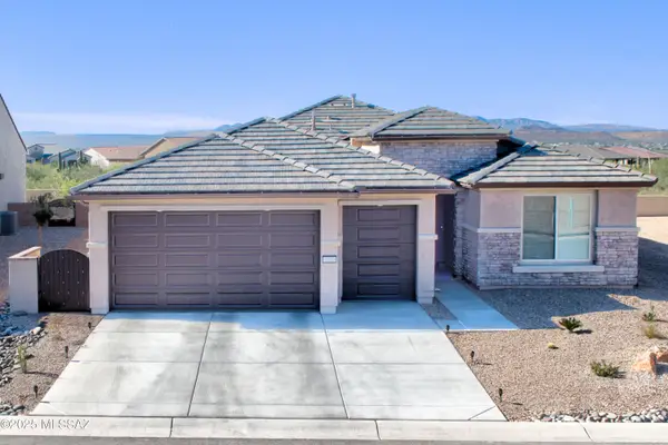 1915 N Banneker Lane, Green Valley, AZ 85614