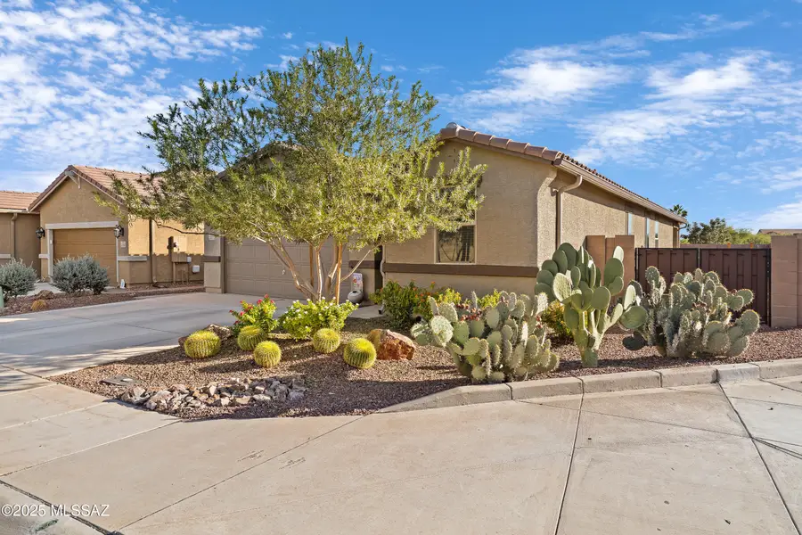 33013 S Expedition Court, Red Rock, AZ 85145 - Image #2