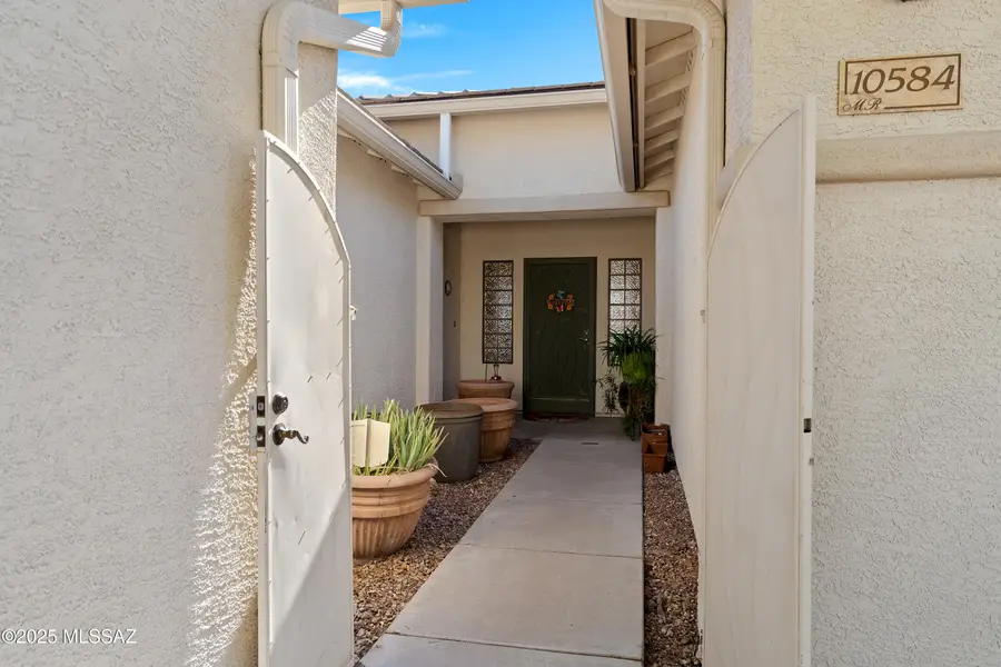 10584 E Rose Hill Street, Tucson, AZ 85747 - Image #2