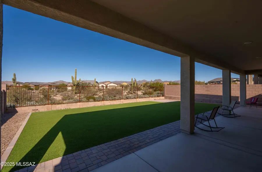 10843 N Cactus Point Drive, Tucson, AZ 85742 - Image #2