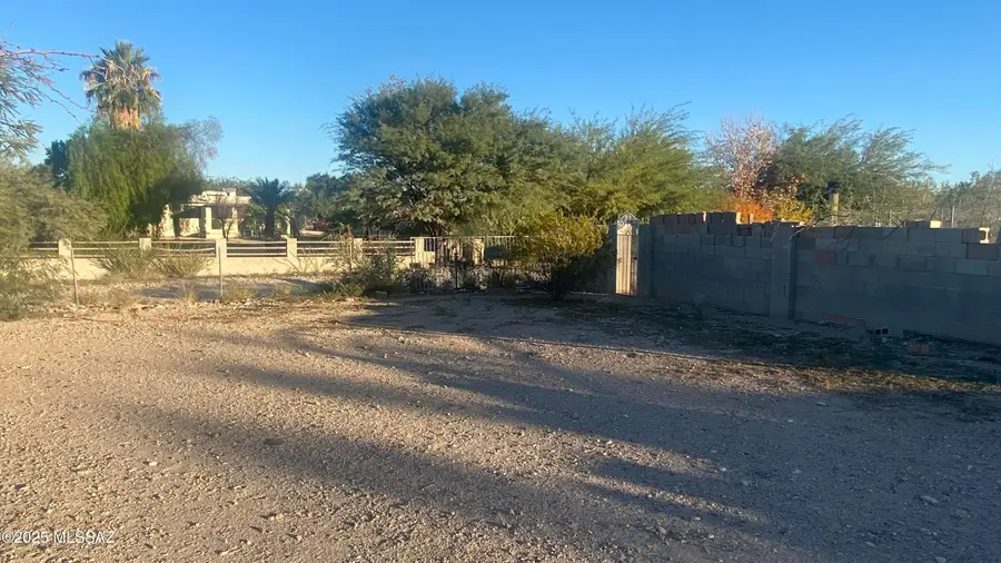 10010 S Vanessa Lane, Tucson, AZ 85756 - Image #2
