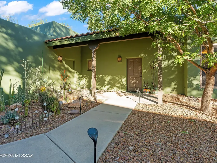 9731 E Kleindale Road, Tucson, AZ 85749 - Image #2