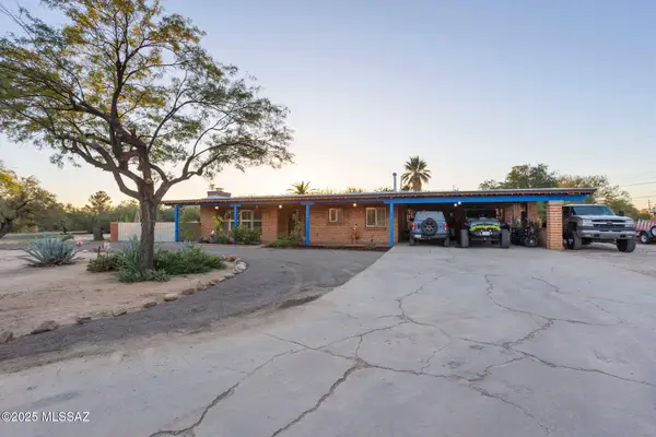 8615 N Hickory Drive, Tucson, AZ 85704