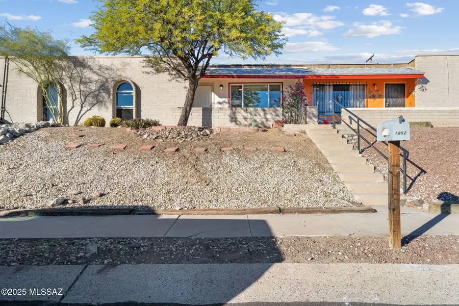 1852 W Caravelle Road, Tucson, AZ 85713 - Image #3